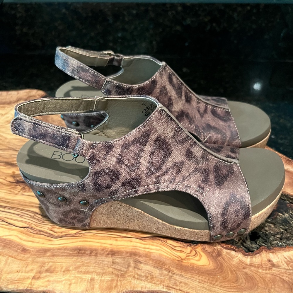New Corkys Carly size 7 platform leopard, cheetah